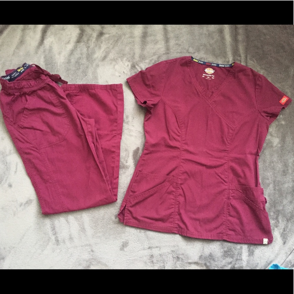 Dickies Stretch Scrub Set Wine sz extra small